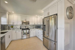 Coastal Naples Home with Pool, Bike to Beaches!